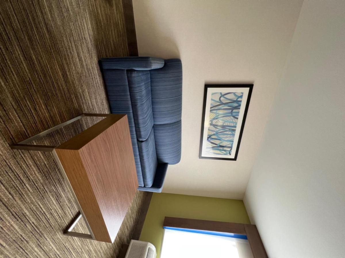 Holiday Inn Express Hotel & Suites Lake Elsinore By Ihg Exterior foto