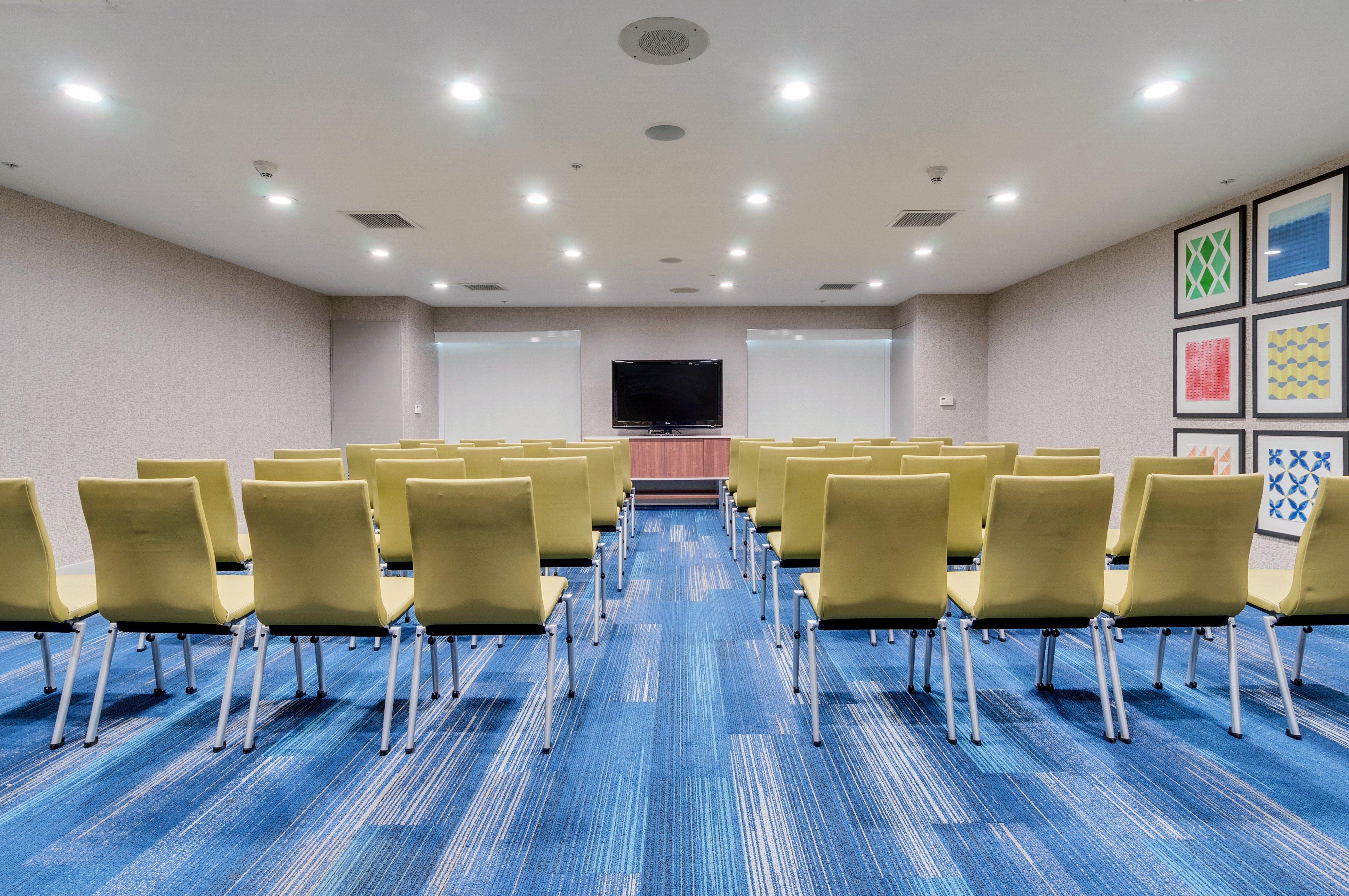 Holiday Inn Express Hotel & Suites Lake Elsinore By Ihg Exterior foto