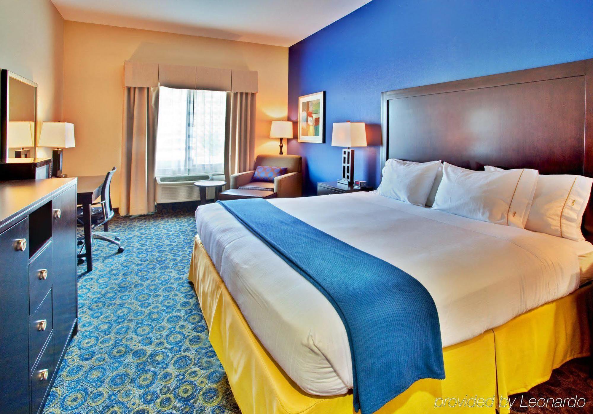 Holiday Inn Express Hotel & Suites Lake Elsinore By Ihg Exterior foto